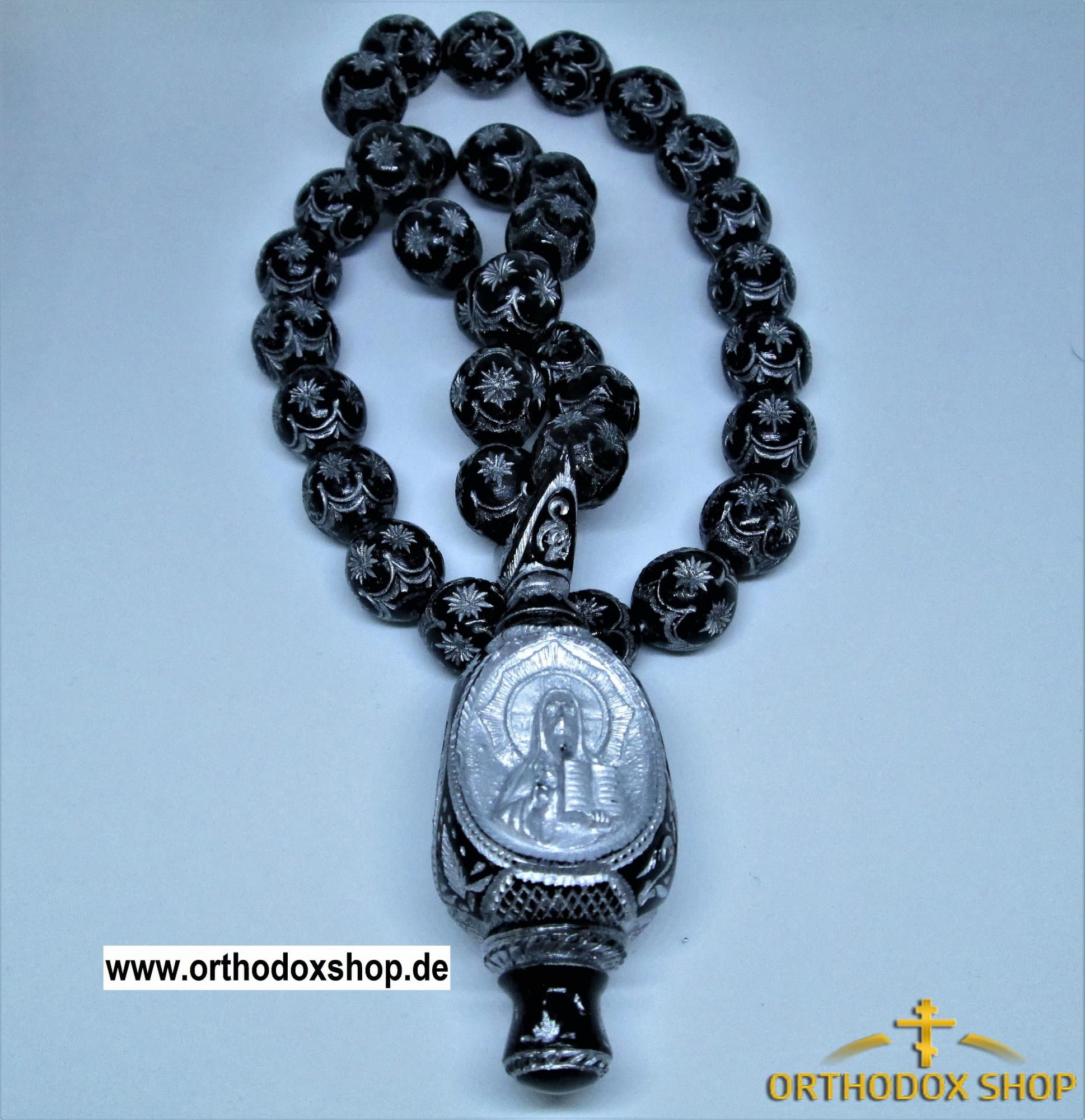 Автомобильная подвеска Трехсторонняя с ликами святых, ручная работа. 33 шарика, 30 см. Освященная Автомобильная подвеска Трехсторонняя с ликами святых, ручная работа. 33 шарика, 30 см. Освященная